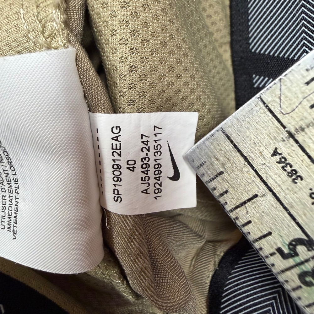 Nike Dri-FIT Mens Golf Shorts Khaki Size 40 AJ5493-247 Performance Stretch - Picture 4 of 11